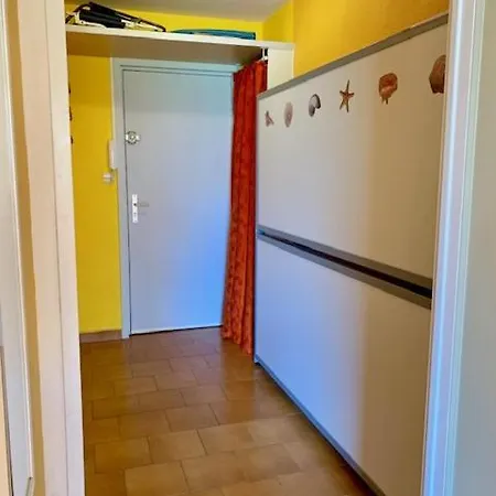 4 Pers, Vue Piscine Et Mer, A 50m De La Mer - Ref Ig245e آجد